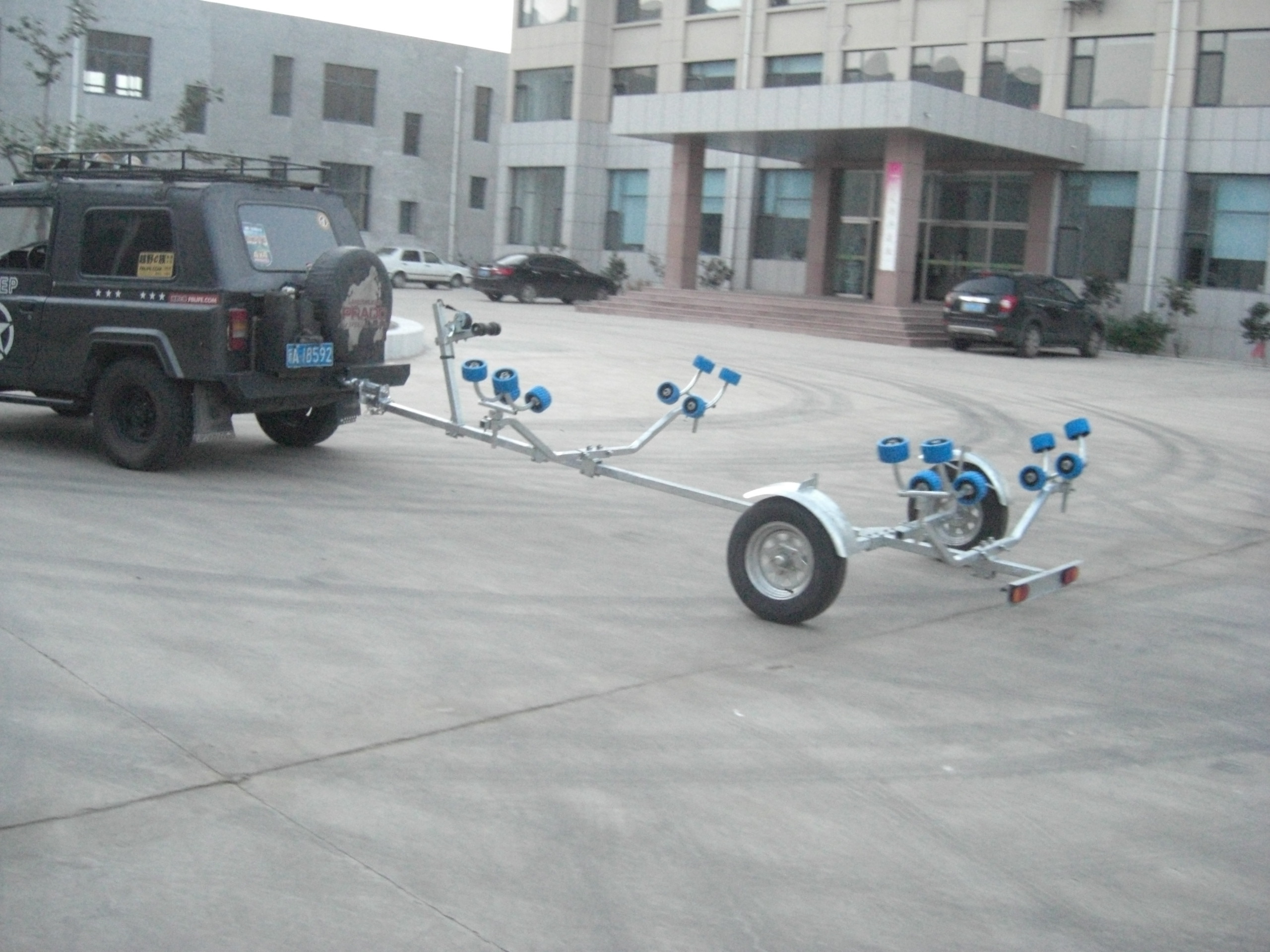 Hot Dipped Galvanized Folding Boat Trailer For Inflatable Boat