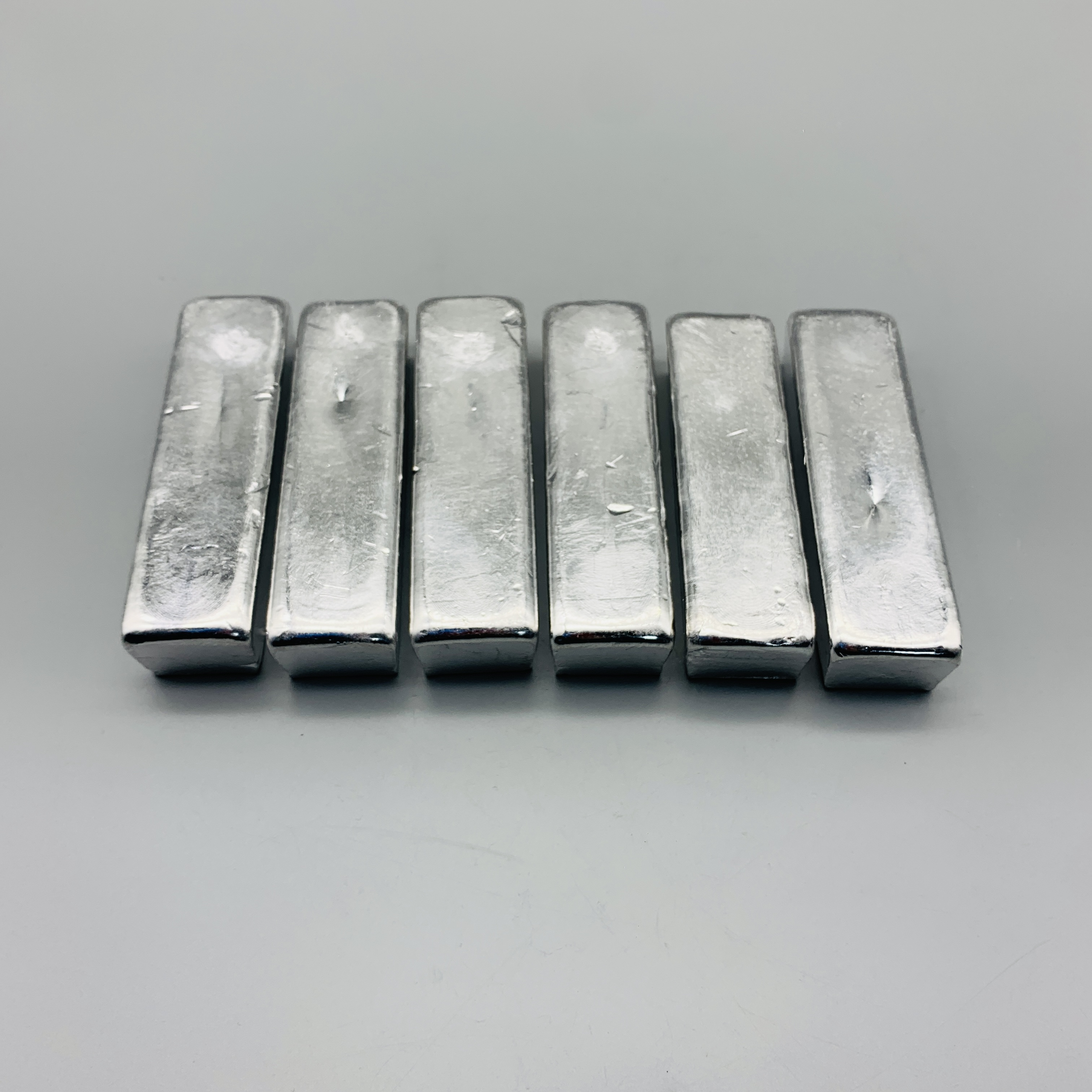 High Purity Indium Ingot 99.995% Indium Bar Metal  Metal Alloy Target Ingot