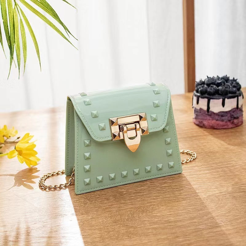 2022 hot sale Rivet Mini Chain ladies Crossbody handbag wholesale pvc small jelly bag for kid