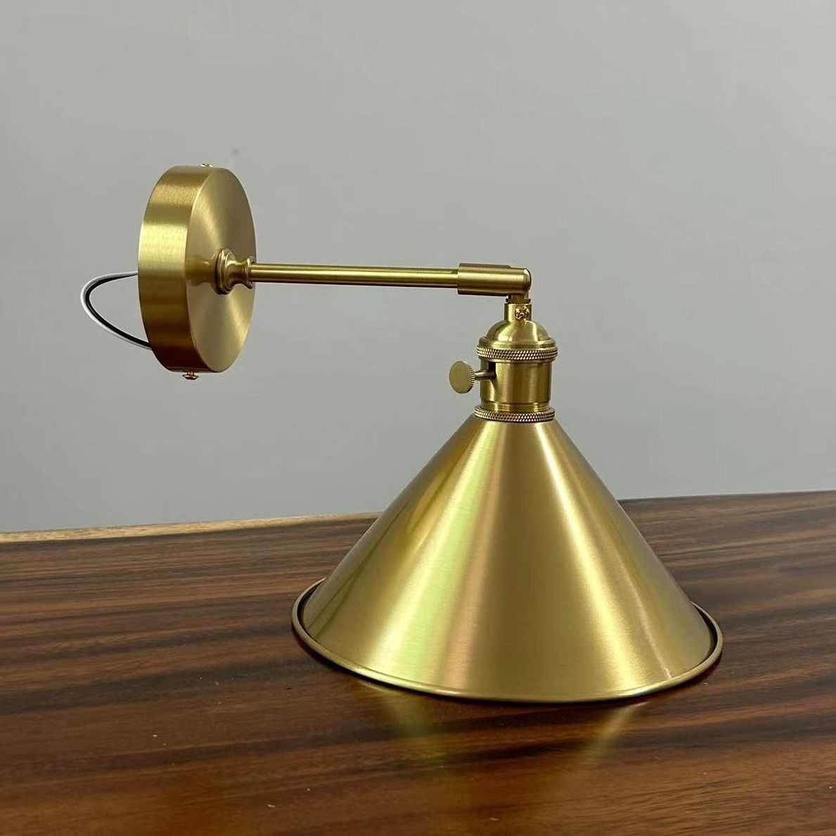 Retro Brass Wall Lamp Modern Nordic Bedside Wall Lamps Simple LED Stairway Hallway Wall Lights