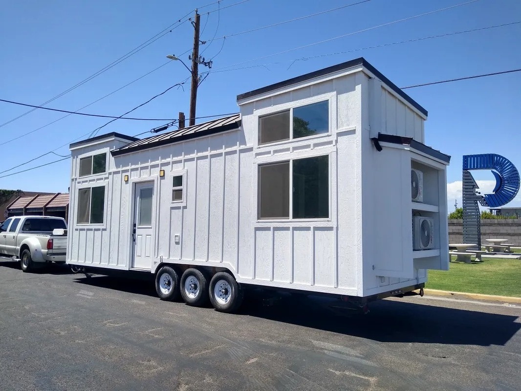 Container trailer house light steel frame prefab moving tiny house on wheels