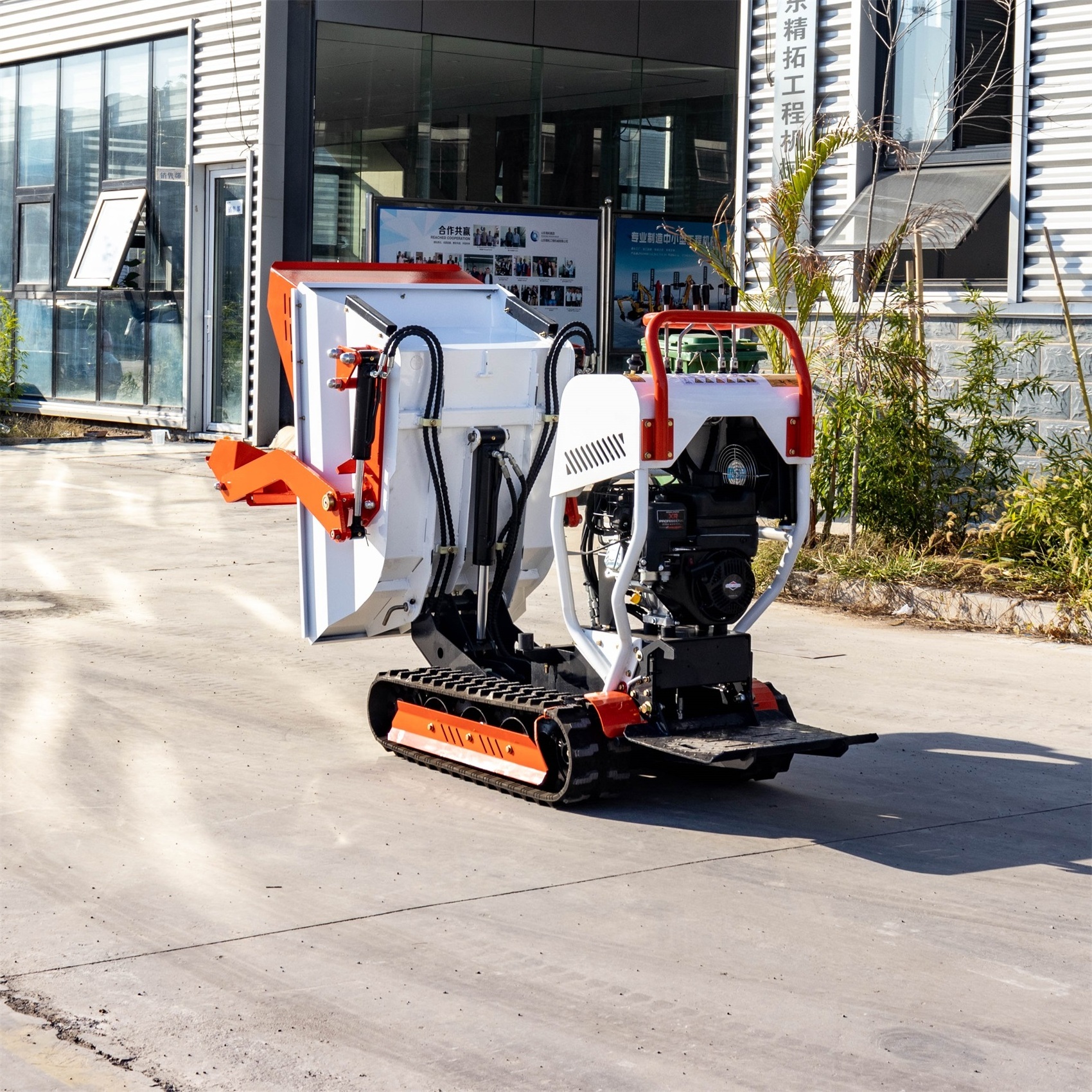 Farm Mini Barrow Small Dump 300KG/500KG/800GK Truck Mini Dumper Electric Mini dumper with High Endurance and Stability