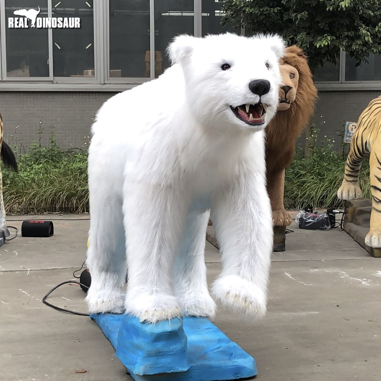 Realistic Texture Bear Animatronic Animal Model Polar Bear