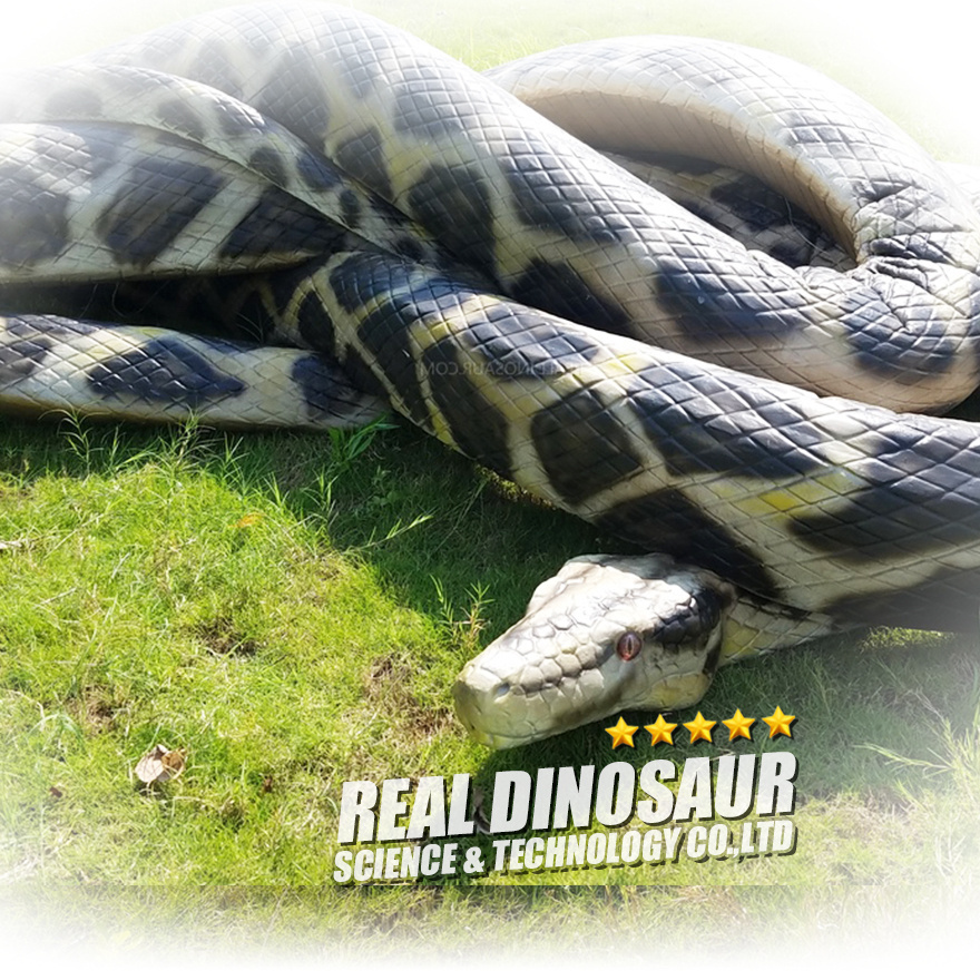 Realistic Animatronic Model Giant Anaconda Spray Water Snake