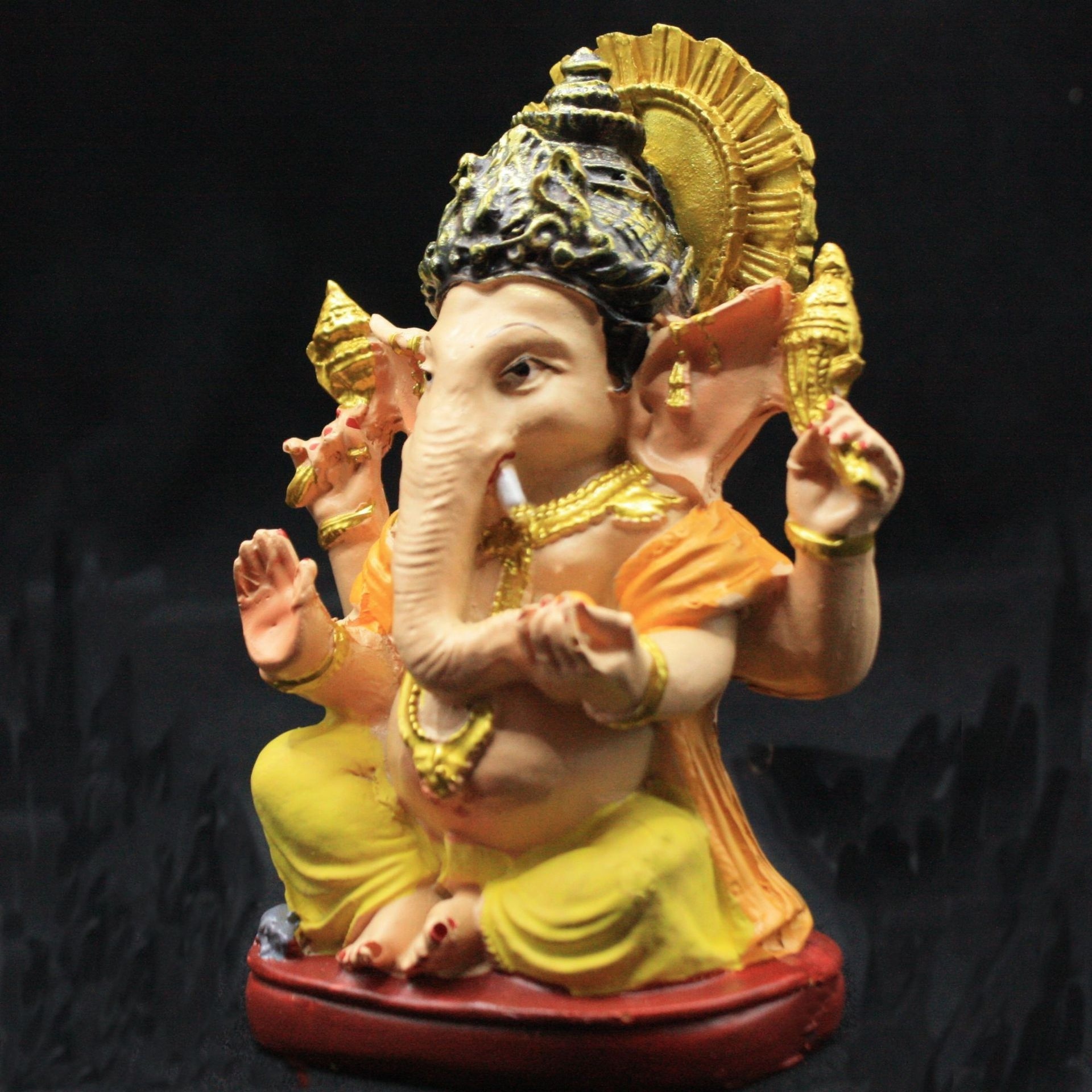 China Factory Hand Painted Resin Indian Small Ganesha Statue Religious Gifts Souvenirs Crafts Desk Home Decor Hindu God Statues