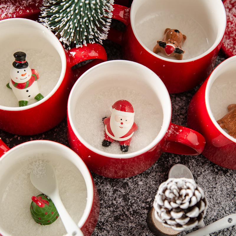 Wholesale Christmas Coffee Mug Set Ceramic 3d Figurine in Coffee Mug Cup with Lid and Spoon