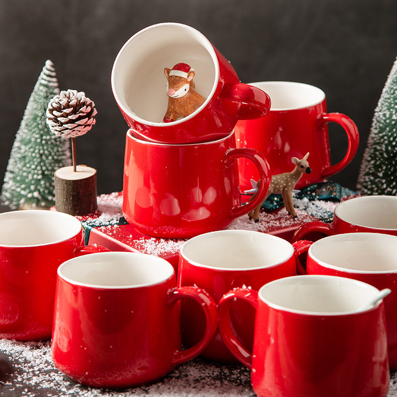 Wholesale Christmas Coffee Mug Set Ceramic 3d Figurine in Coffee Mug Cup with Lid and Spoon