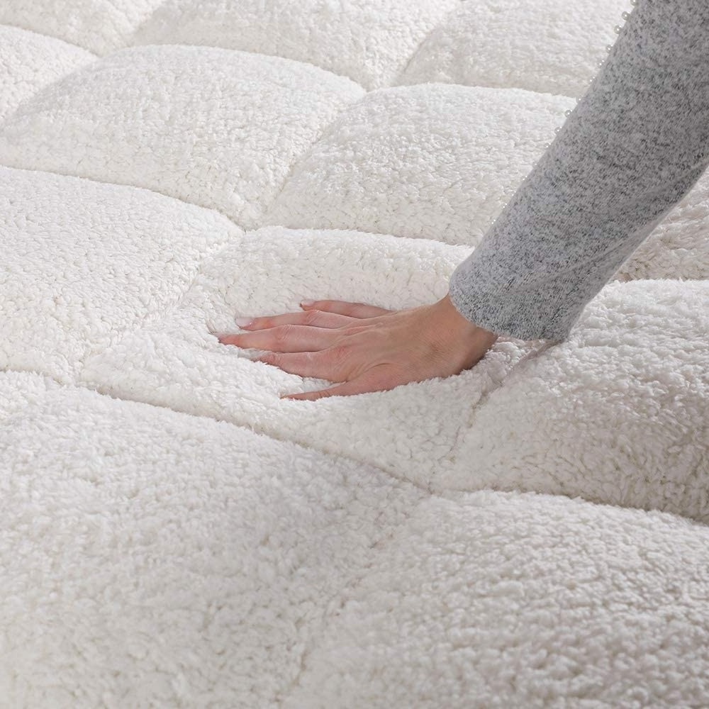 2 IN 1 Ultra Soft Fleece  Reversible Mattress Pad Topper Soft Pillow Top Mattress Cover with 8-21