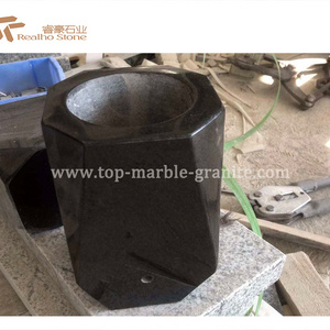 Wholesale India Black Mongolia Black Granite Flower Vase For Europe Style Headstone Monument