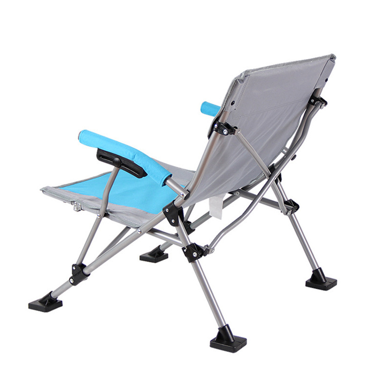 Wholesale outdoor folding sun lounge chair metal foldable camping beach chairs