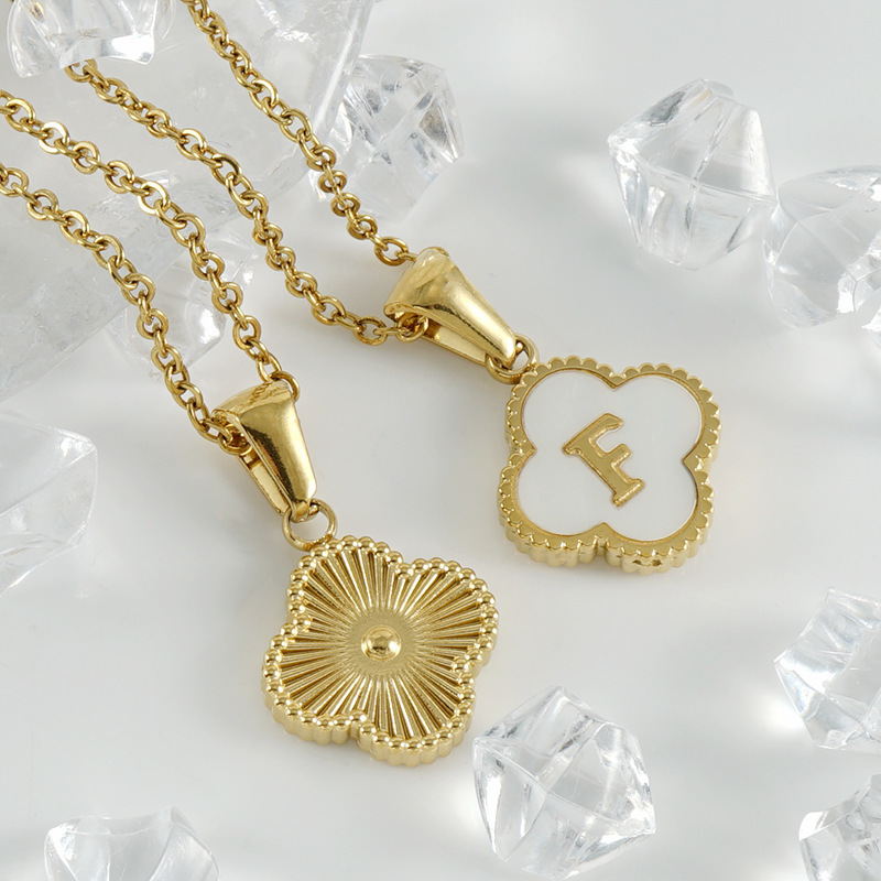 Fashion 2023 Jewelry Necklace Gold Plated Stainless Steel Shell Letter Clover Flowers Pendant Necklace Women