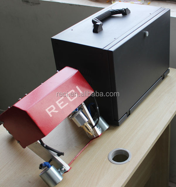 Hand held engraver machine for metal