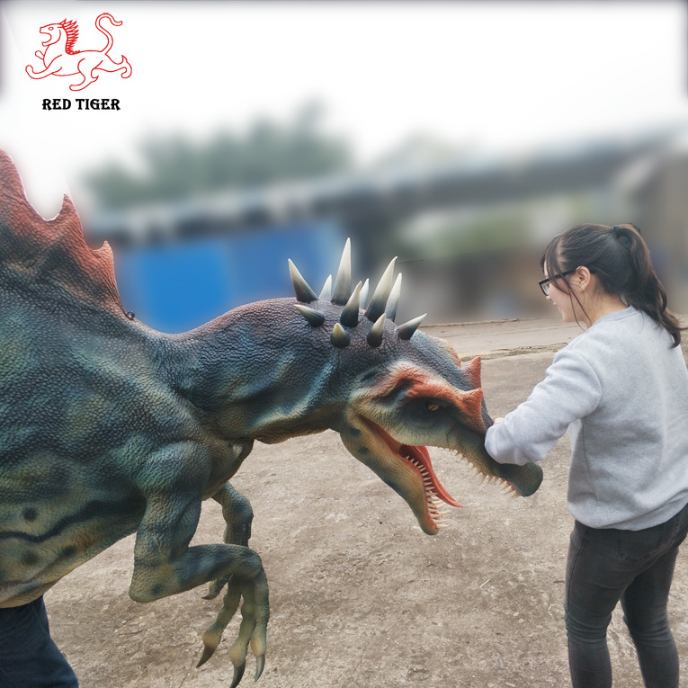 Mechanical realistic walking spinosaurus dinosaur costume