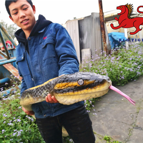 Life Size Animal Amusement Park Horrible Snake Model