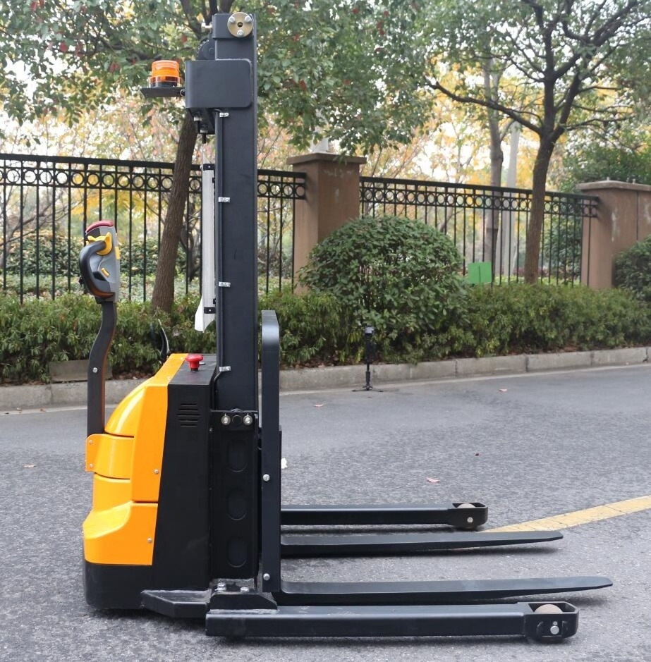 REDDOT top-sell 1-1.5 t walkie straddle leg wide support leg automatic full electric stacker