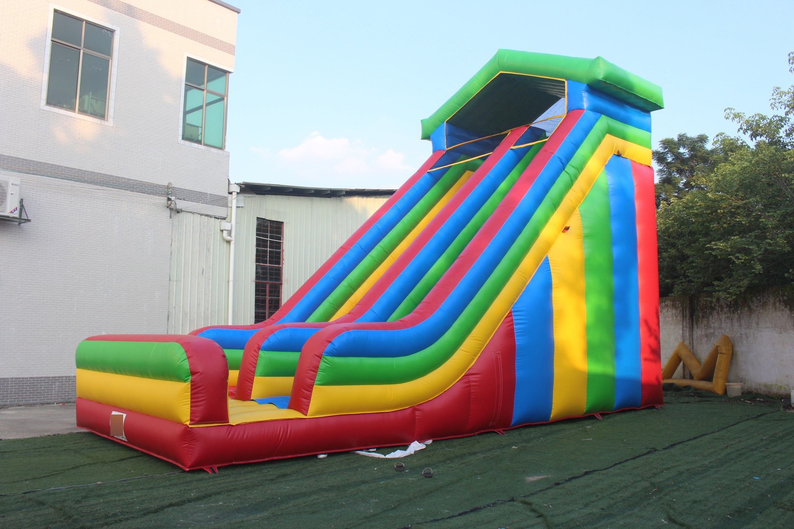 Factory price high quality bouncy house commercial  inflatable bouncer with slide for kids inflatable slide