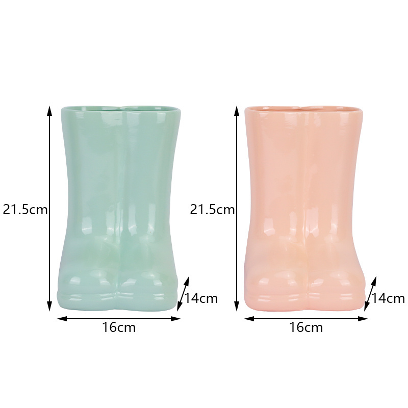 Redeco Creative Rain Boots Shaped Flower Arrangement Glazed Table Flower Vase Ceramic Vase For Home Decoration