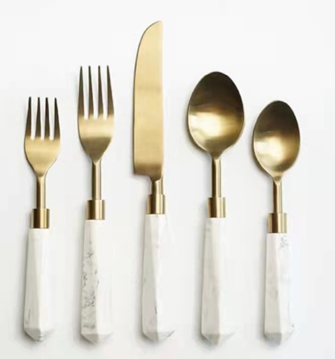 China bulk wholesale manufacturer luxury wedding flatware plated gold cutlery set with Acrylic handle