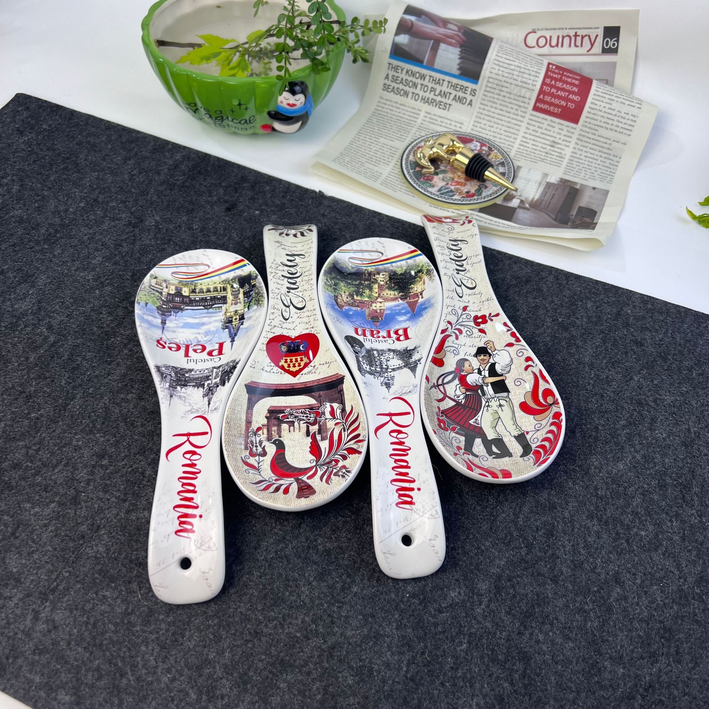 Decals hot selling European and American style ceramic modeling spoon home decoration kitchen utensils spoon holder