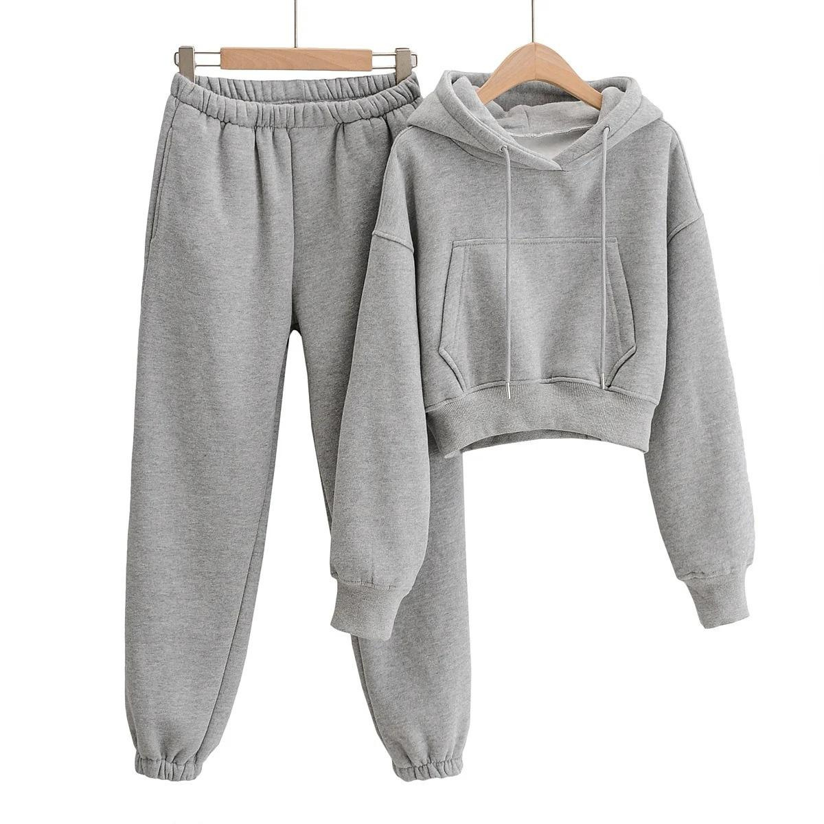 Custom high quality  jogger jumper Gym sets Workout 2 piece women set crop top oversize women sweatshirt hoodie sets