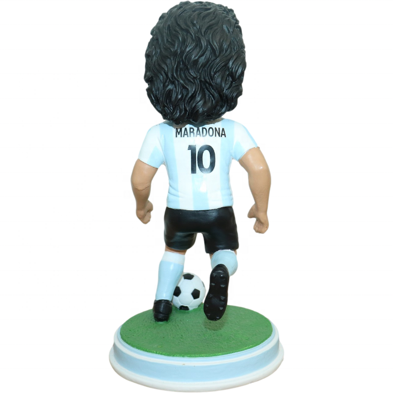 Hot selling Diego Maradona Starting Lineup Dribbling Bobblehead Doll Customized the greatest footballer Maradona figurine