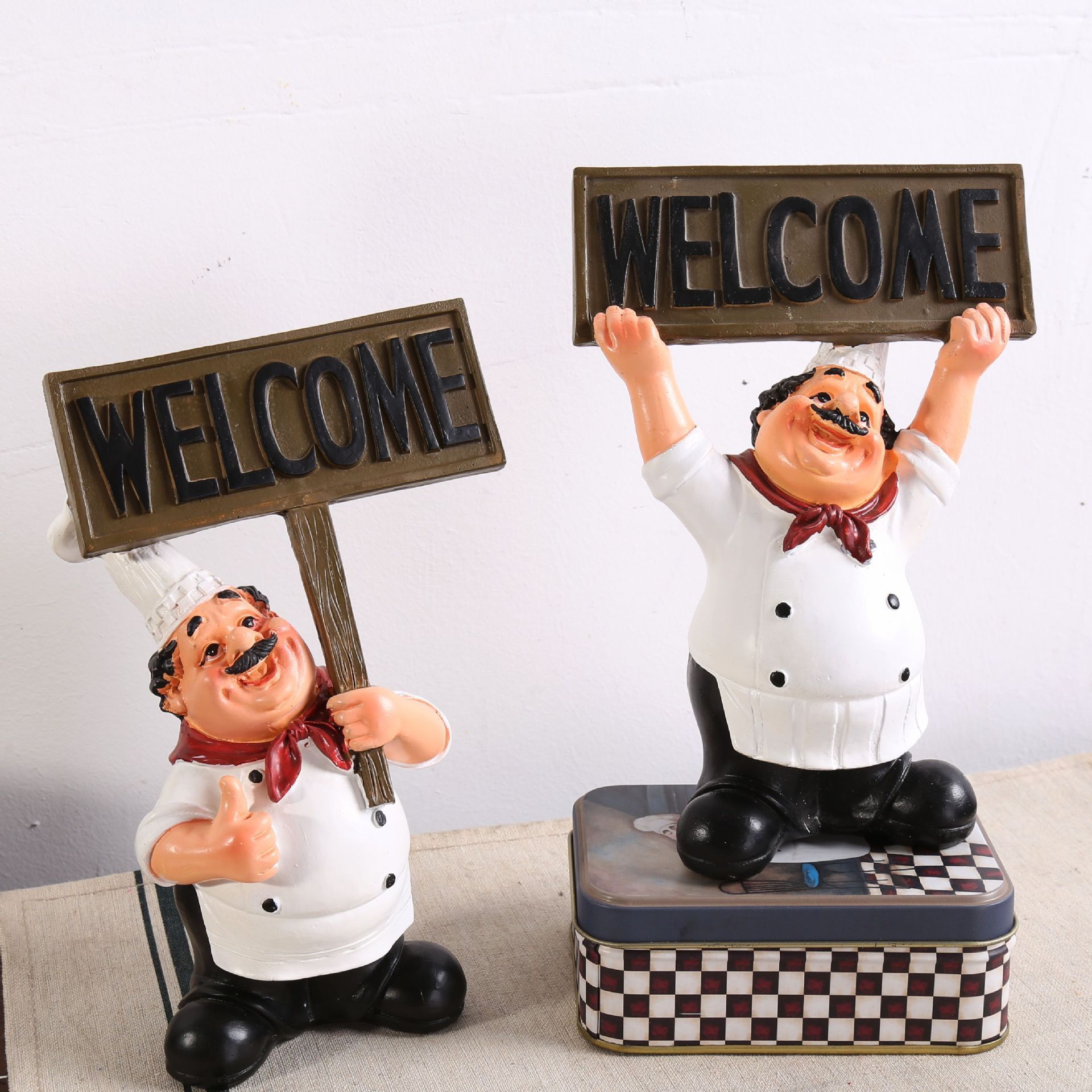 Factory Welcome chef Restaurant Decoration Resin Cook Sculpture with Welcome Sign Board Plaque Chef Man Figurine Statue