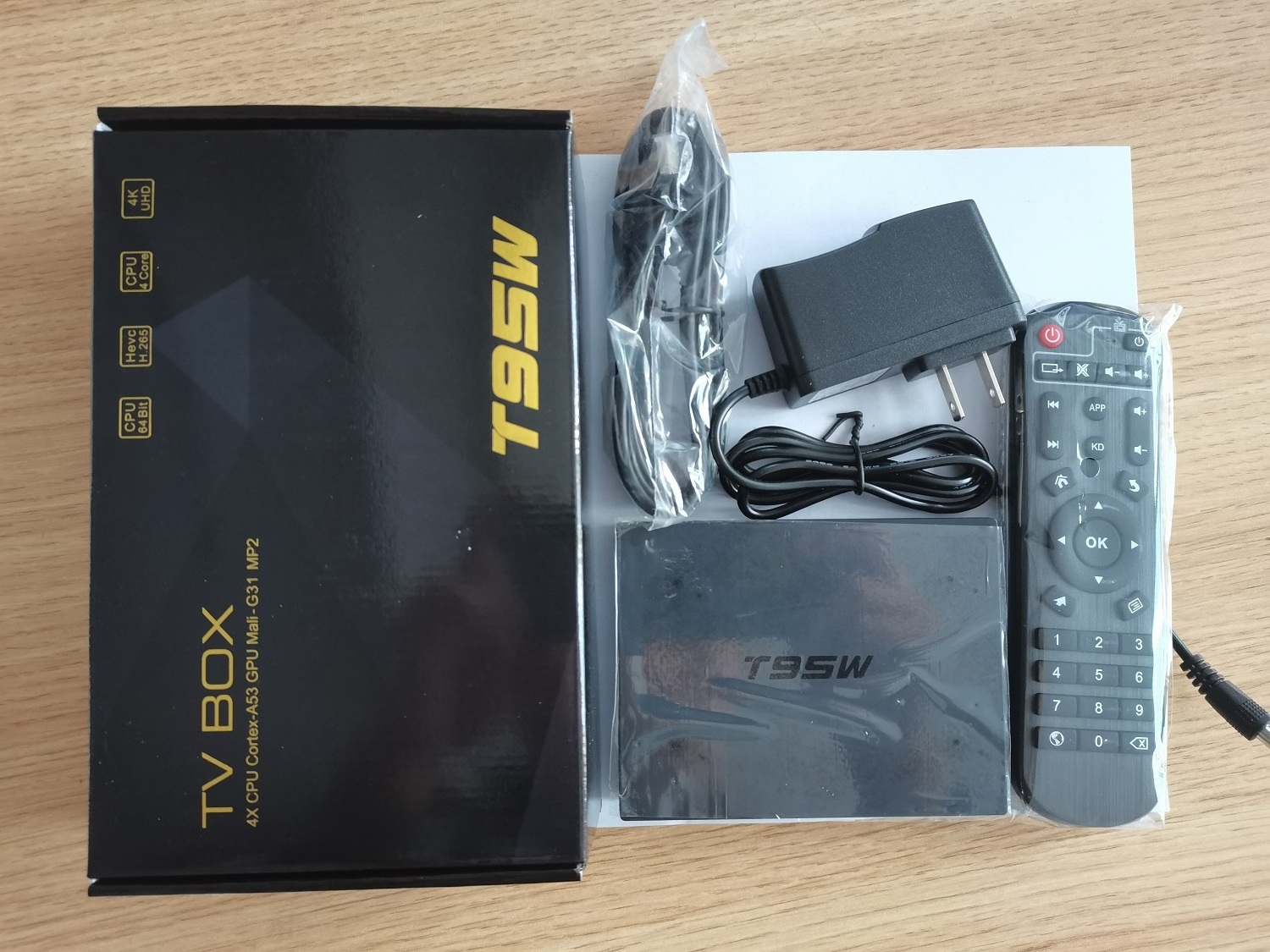 top box  t95w Amlogic s905w2 4gb 64gb 4k atv android 11 rooted android tv box