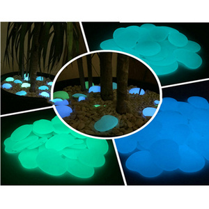 Blue and green color glow pebble stone in dark for home decoration