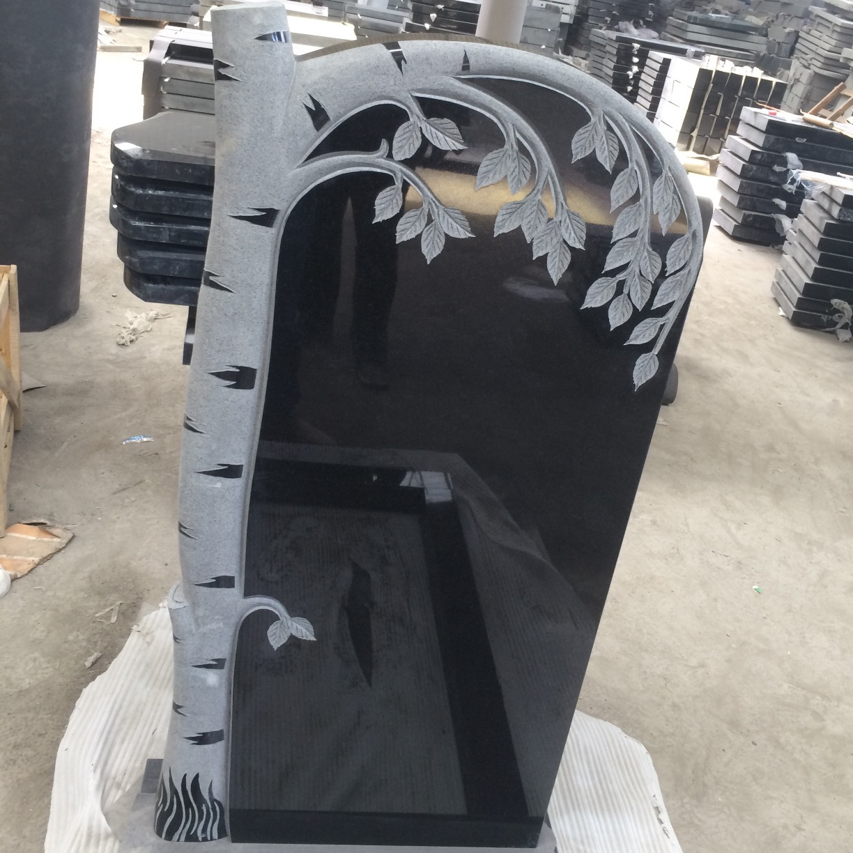 Carving tree Memorial china black granite monument canada headstone