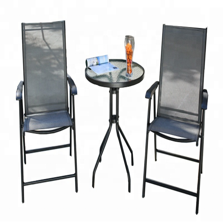 Outdoor/indoor steel folding chair with plastic arms