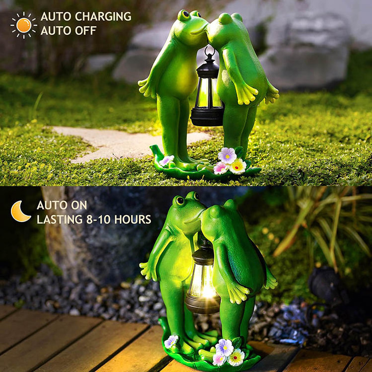 Kiss Frogs Statue Decor Solar Lantern LED Outdoor Decoration Figurine for Porch Patio Yard Lawn - Frog Gifts Sculpture for Women