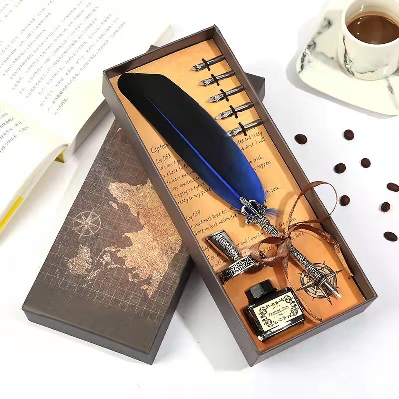 Feather Pen Set Vintage Ink Set Antique Calligraphy Writing Antique Executive Gift Feather Quill Pen for School+5 Replacement Ni