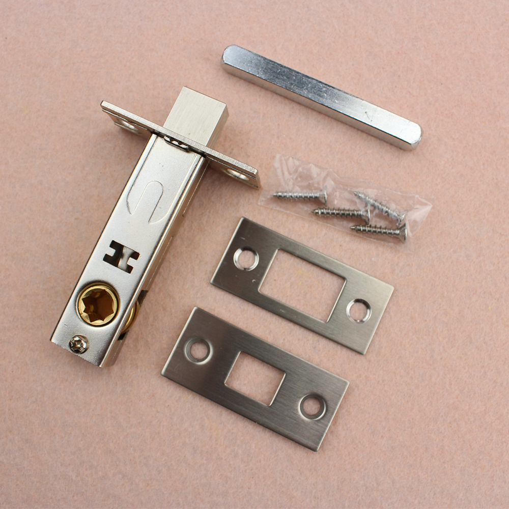 Backset 60 or 70 mm wooden door Lock with single square door bolt