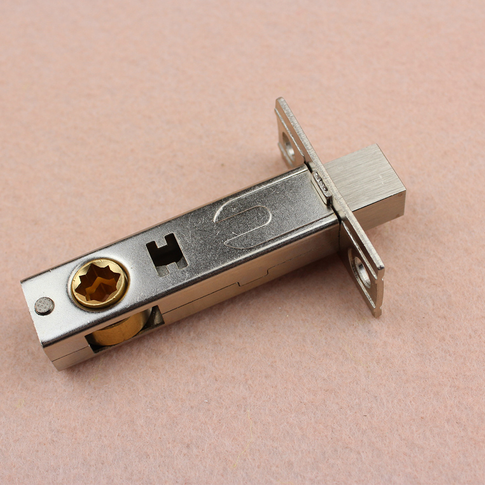 Backset 60 or 70 mm wooden door Lock with single square door bolt