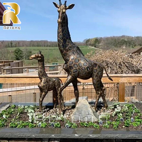 Large Outdoor Garden Decor Life Size Cast Animal Bronze Giraffe Sculpture Statues For Sale