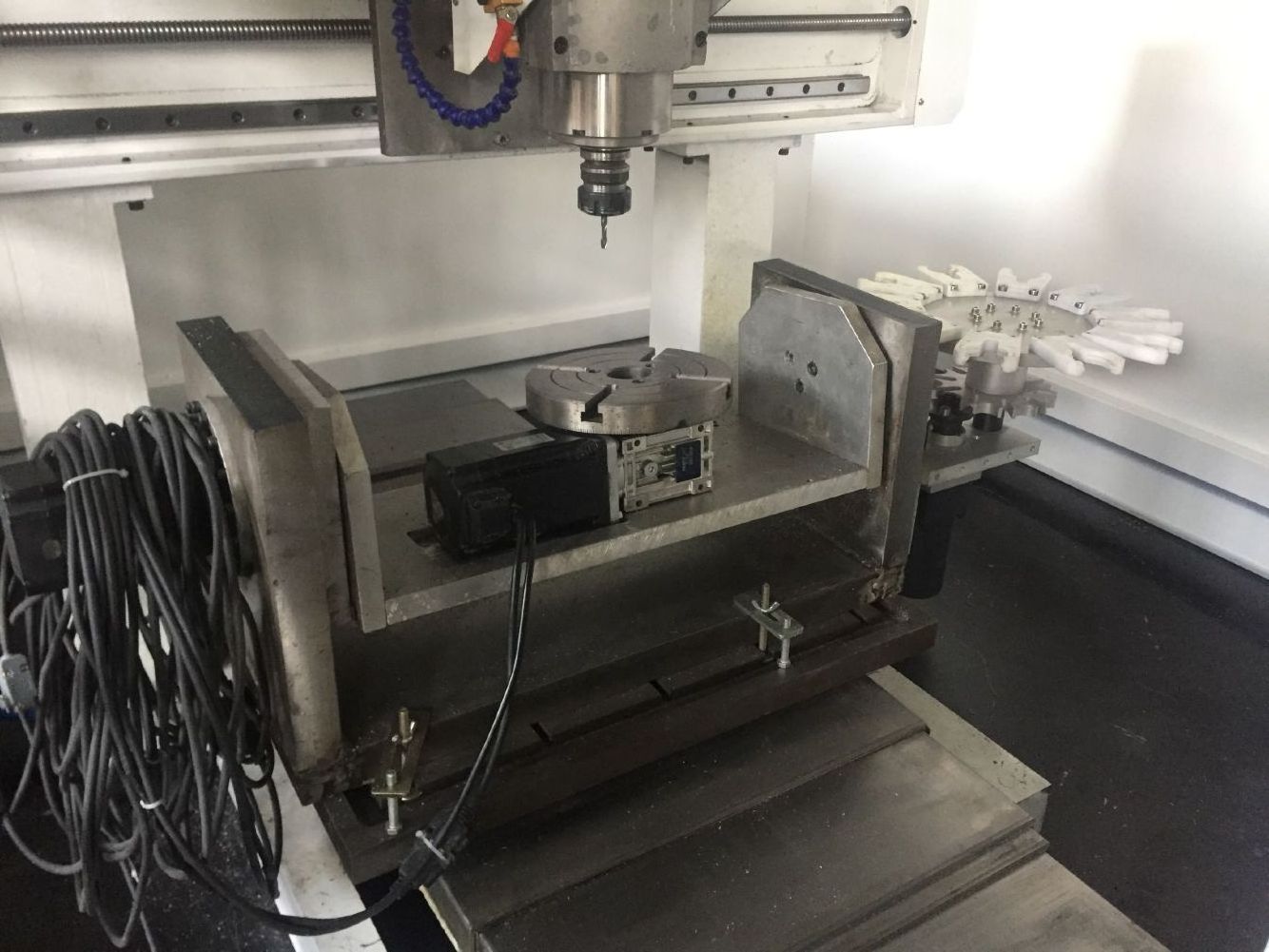 automatic tool changer 5 axis cnc router rotary axis metal cnc milling machine for metal