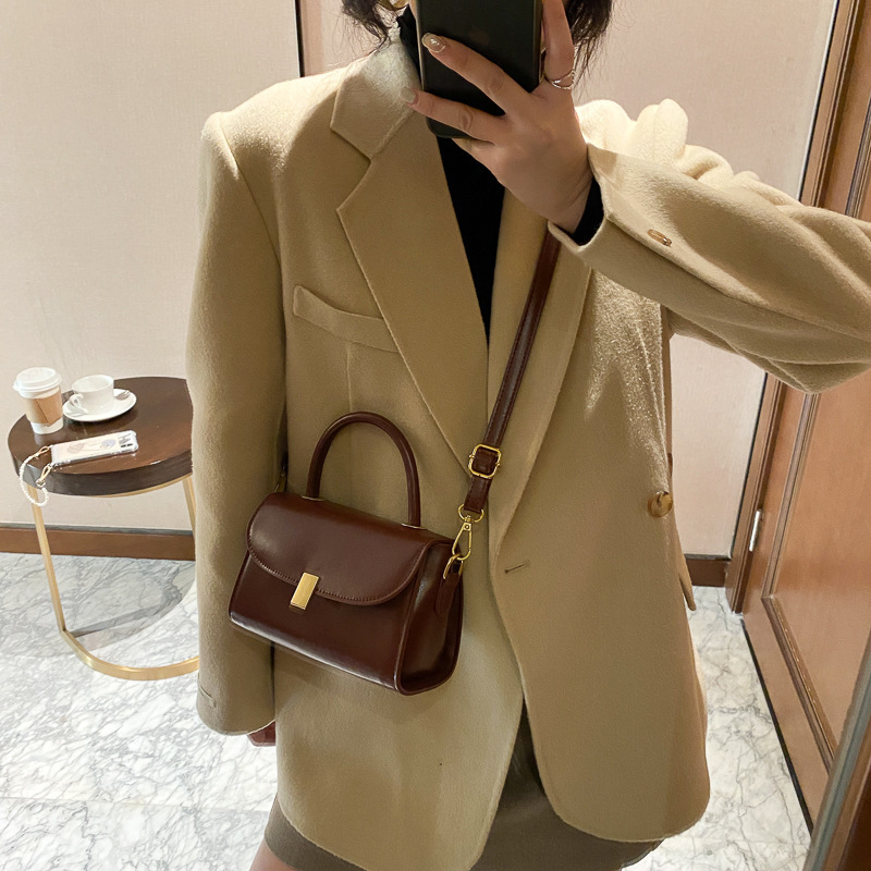 New fashion simple casual Korean version fashion design square handbag lady one shoulder leather bags women