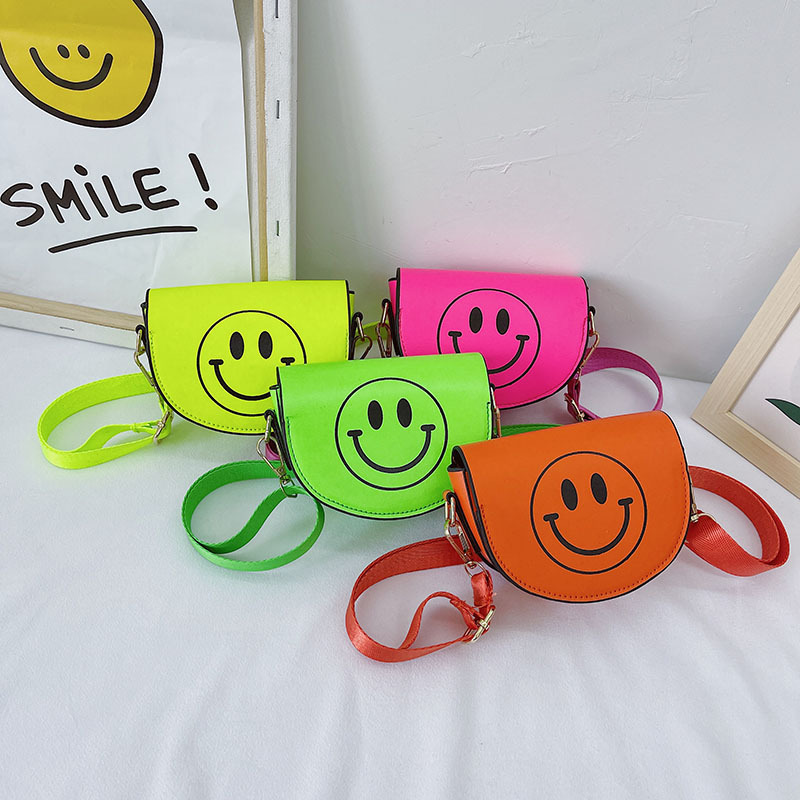 New shoulder smiling face fashion messenger wholesale mini kids' shoulder bags purses in bulk for girls