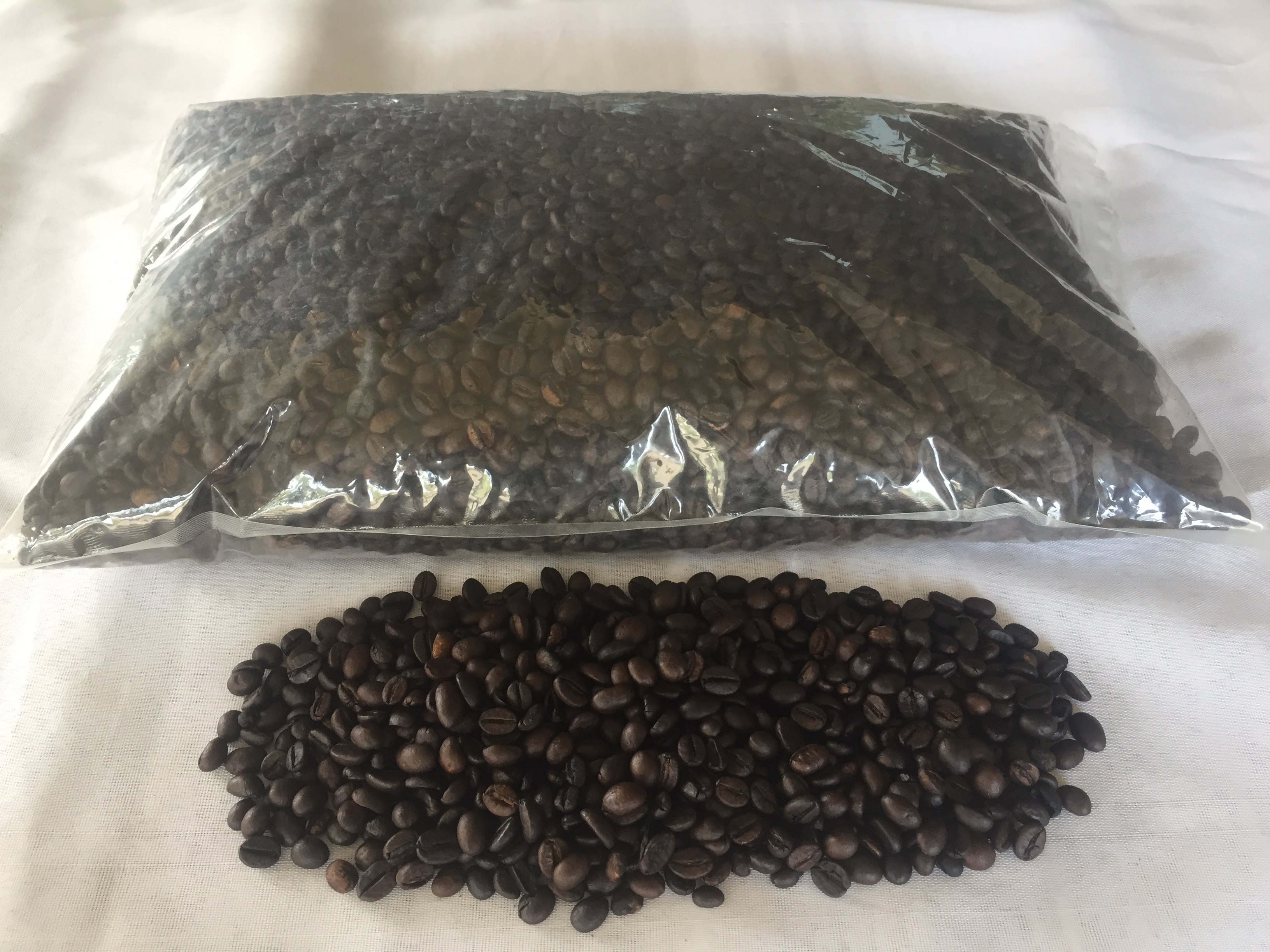 ROBUSTA ROASTED COFFEE BEANS SERUNAI100% Natural Hot Selling Indonesian Best Quality with Reasonable Best Price