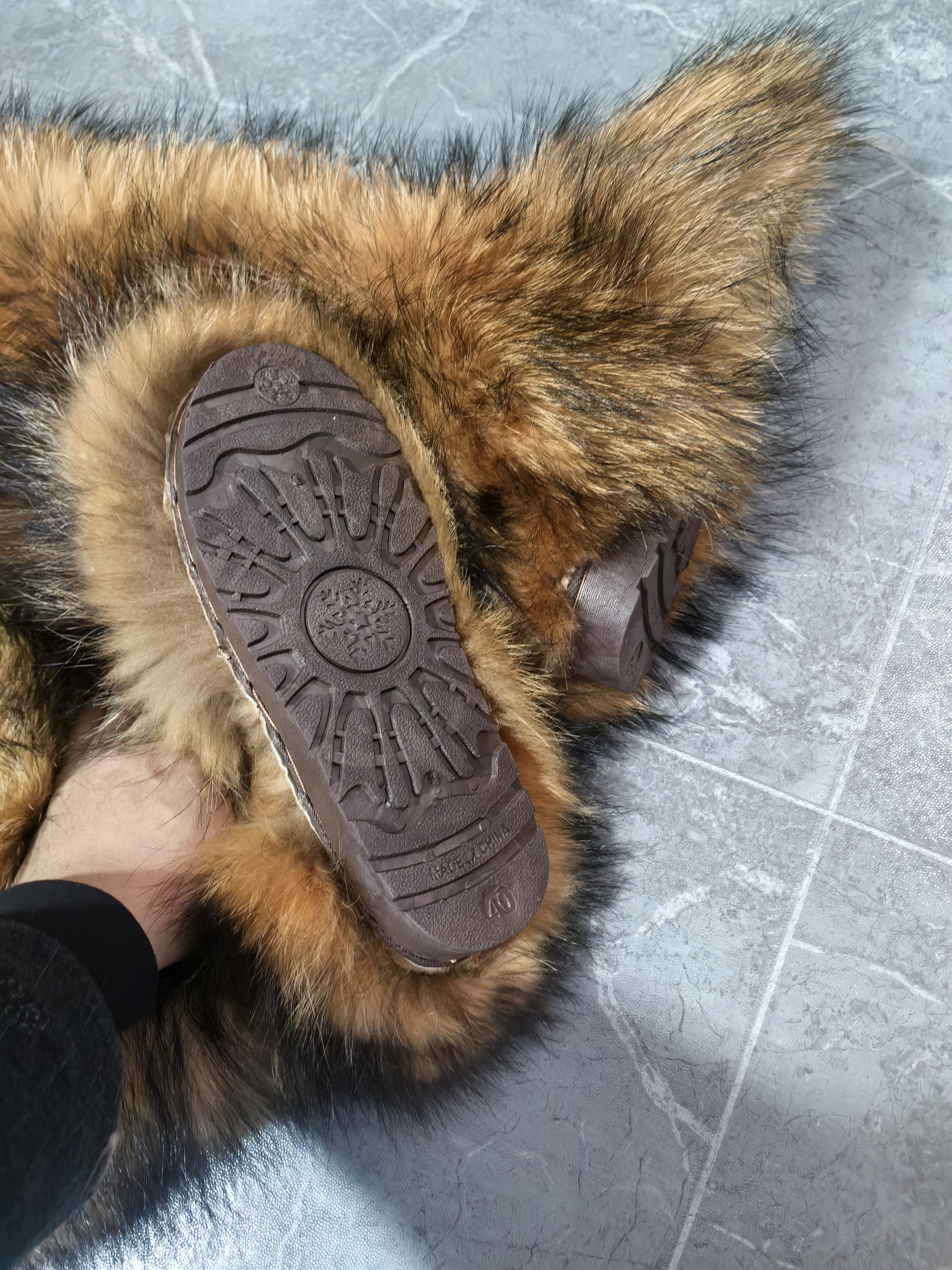 Fashion Winter Fur Shoes Woman Knee-High Snow Boots Fluffy Real Raccoon Fur Boots