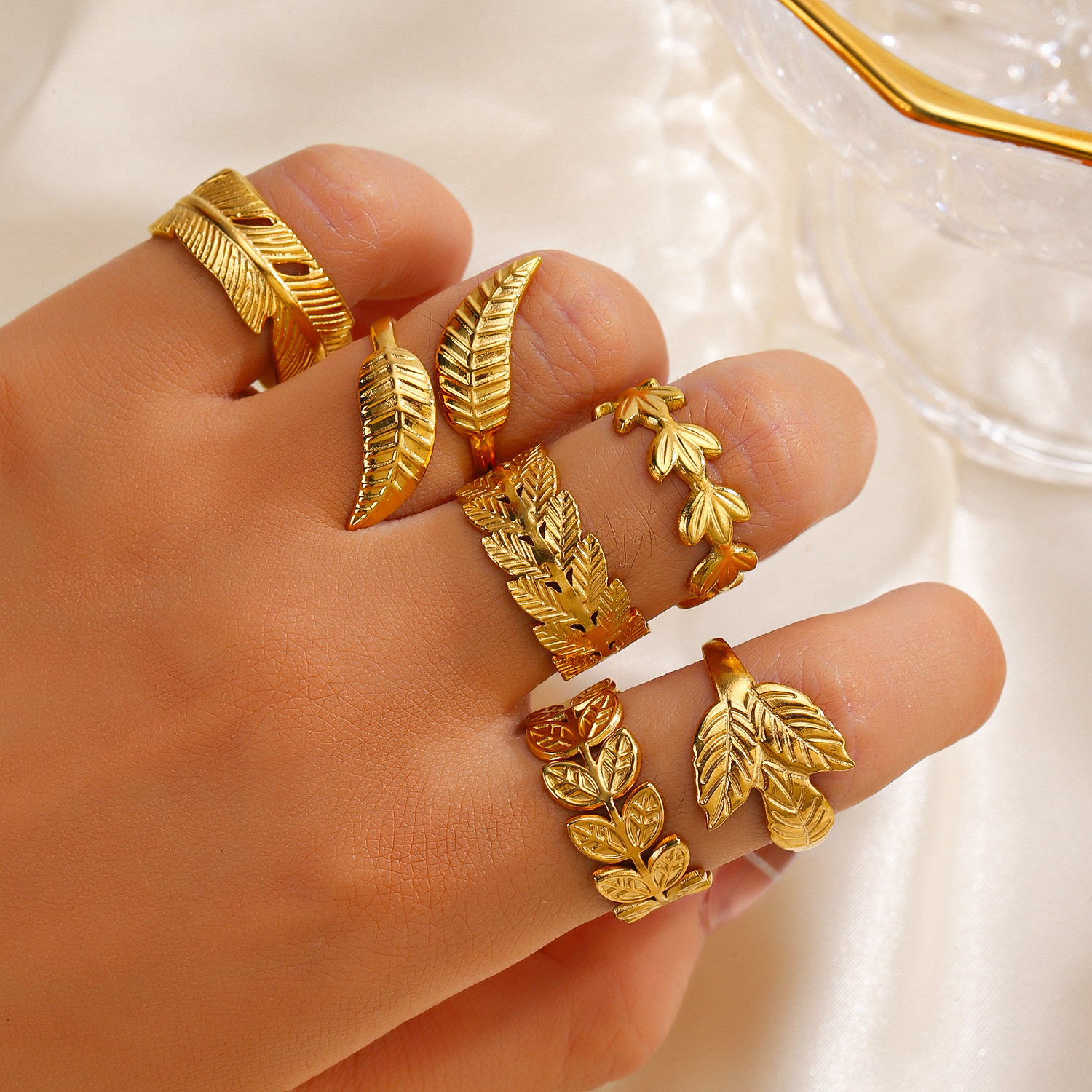 Hot Selling Stainless Steel Leaf finger Ring Opening Adjustable Chunky 18K Gold Plated Titanium Steel Leaf Ring