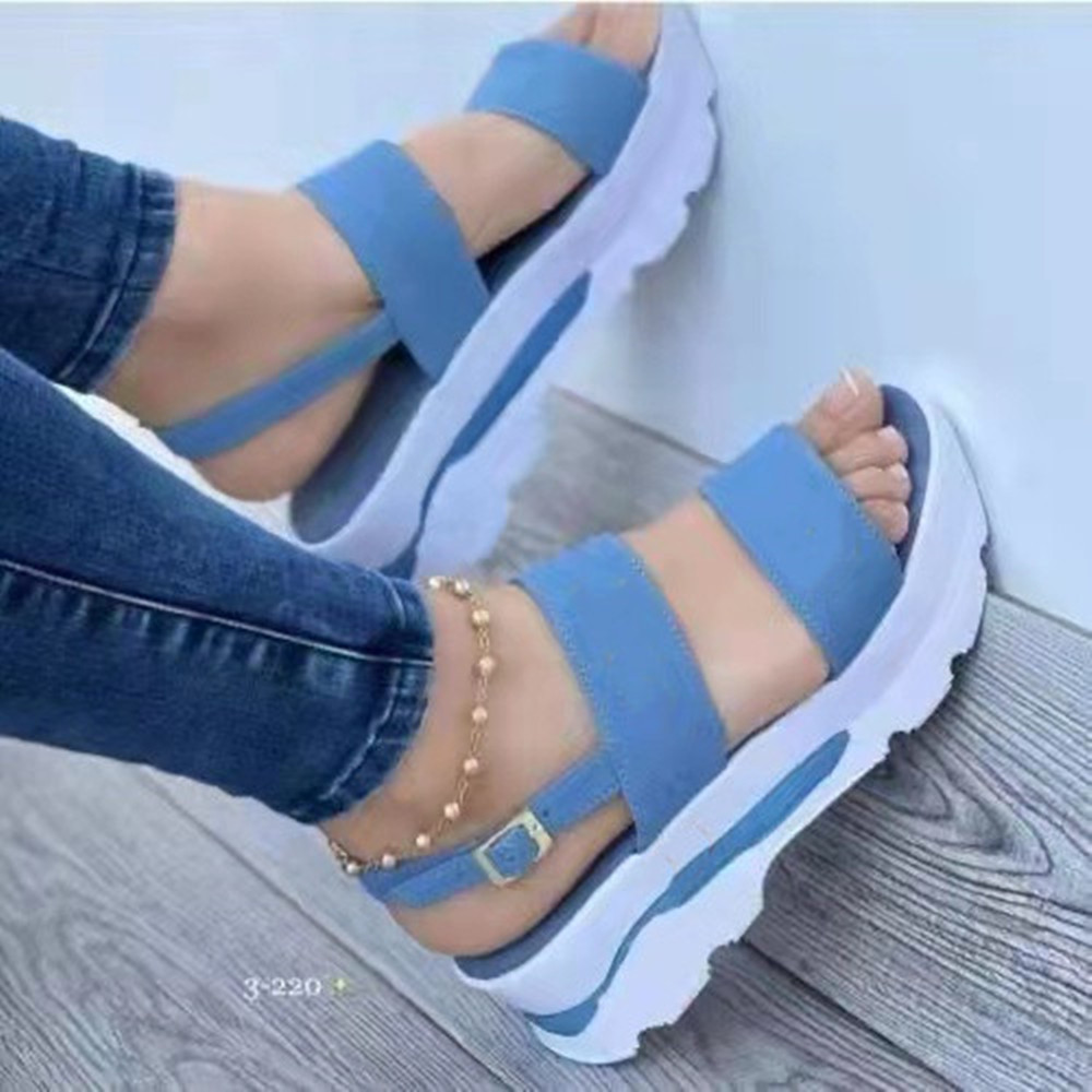 Slotted Sandals with Sweet and Thick Soles Sandals Custom Designer Sandal PU OEM Women Summer Shoes Picture for Women and Ladies