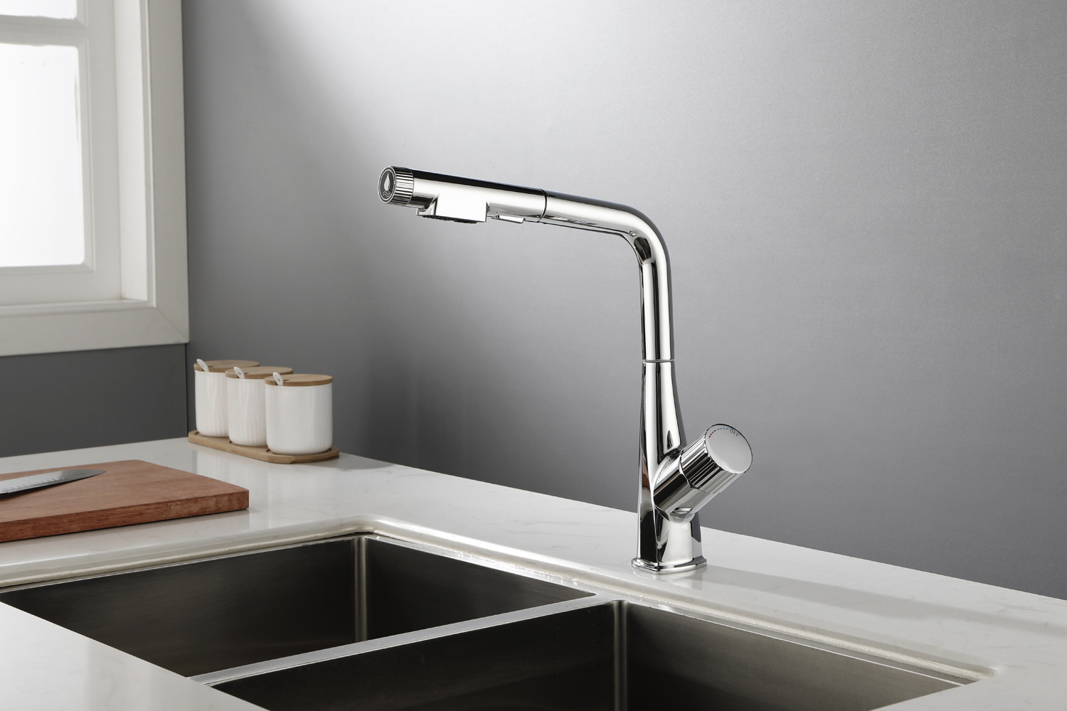 Lizhen-Hwa.Con Manufacturer pull out faucet parts good polishing chrome finished single handle brass wash bathroom faucet