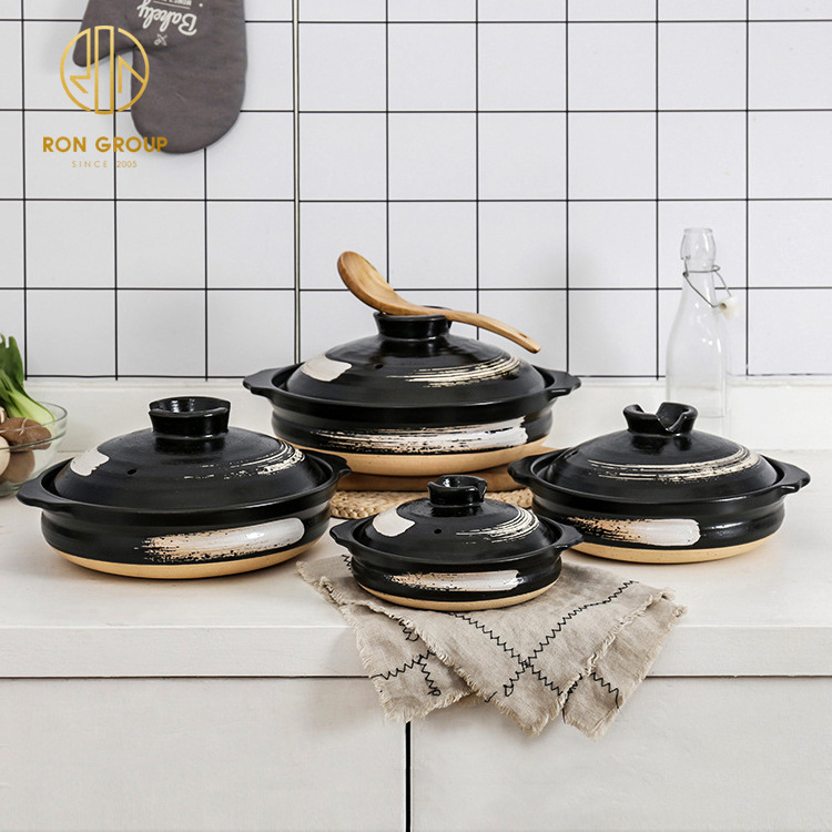 Restaurant Black Color Food Grade Cast Iron Pots Set Cookware Casserole Hotel Catering Ceramic Casserole Clay Cooking Pot