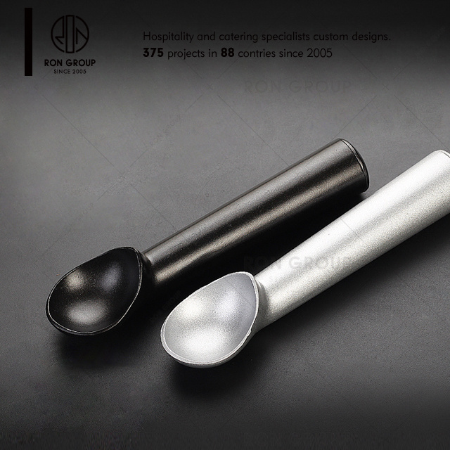 Ice cream tools wholesale food grade restaurant anti-freeze sliver 304 stainless steel ice cream scoop