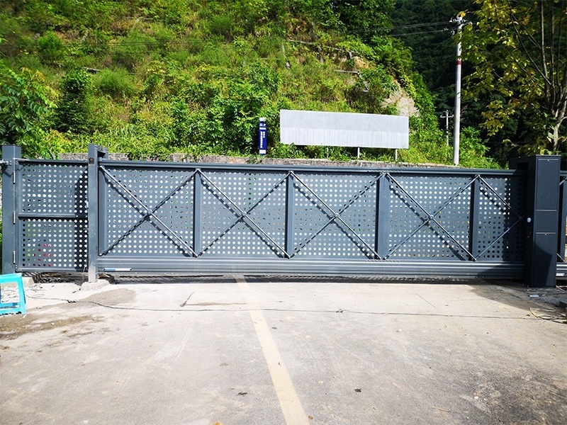 Automatic Horizontal pillar  Light Drawing Sliding Main Gate industrial gate