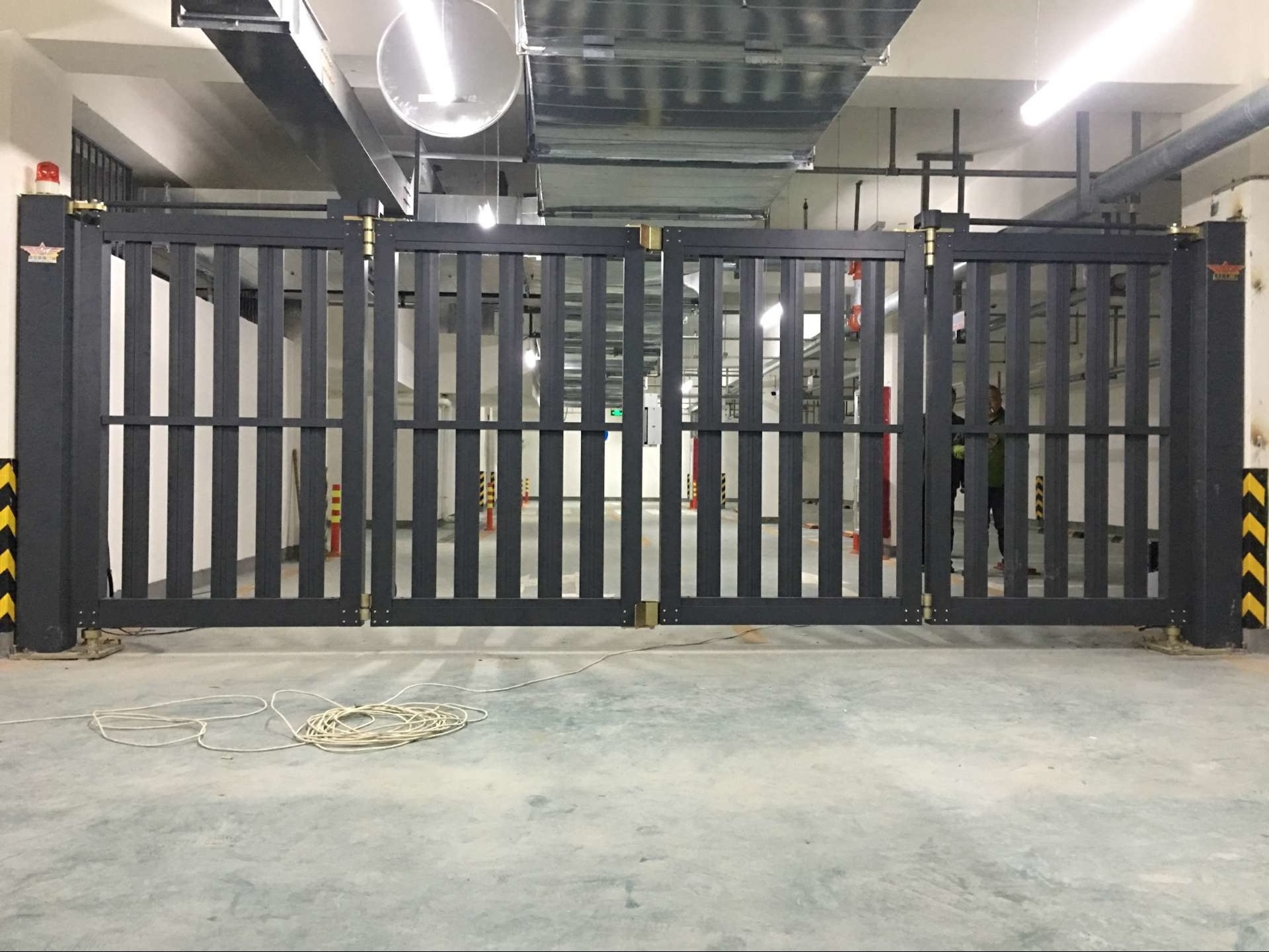 Automatic main entrance gate designs swing gate with high quality