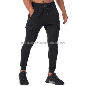 Winter Wear men Workout Skinny Bottom Fitness Sweatpants Men Sports Joggers drawstring waist cargo pockets black sweatpants