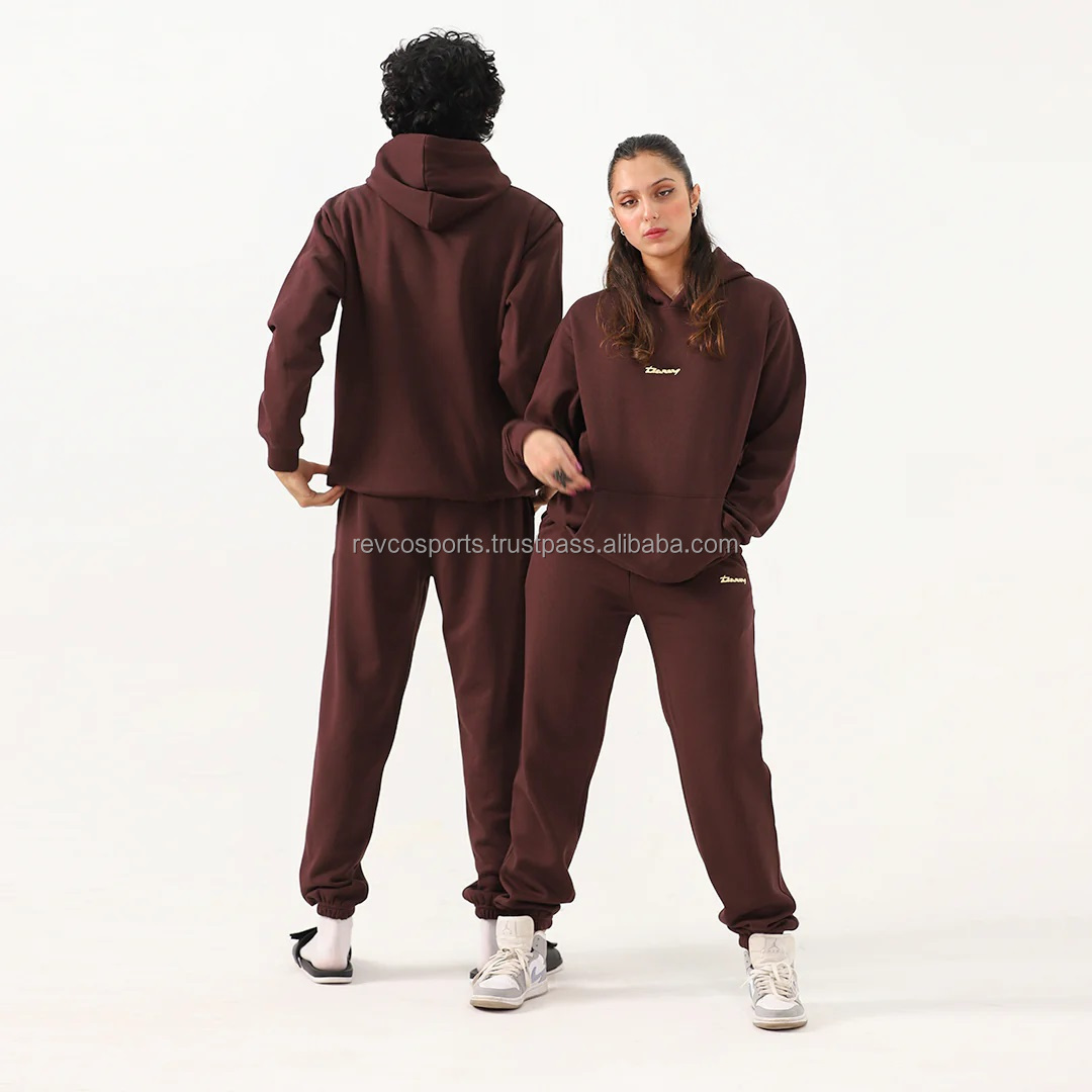 design your own couple tracksuit winter set men pullover hoodies and jogger tracksuit set maroon color sweat suit for couple