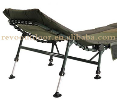 Carp Fishing Bedchair  600D Polyester Flat Structure Pillow Side Pockets Swivel Mud Feet Convient Bedchair Folding Bedchair